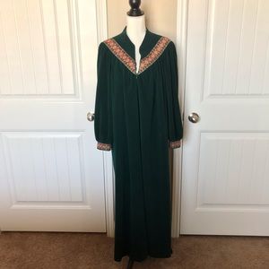 Vintage Green Night Gown
